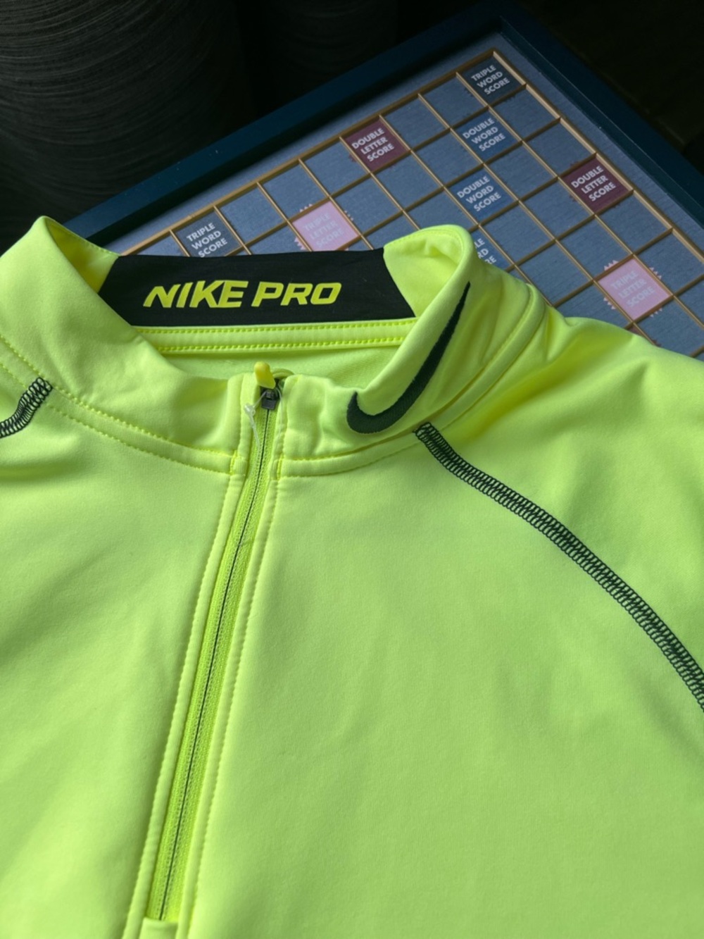 Nike Pro Neon Yellow Athletic Top with Contrast Stitching mens size L - Picture 3 of 9
